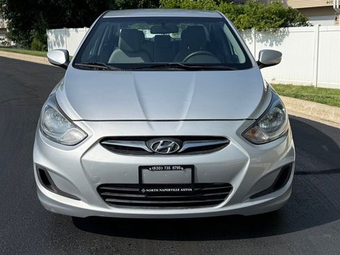 Used 2012 Hyundai Accent GLS FWD image 11