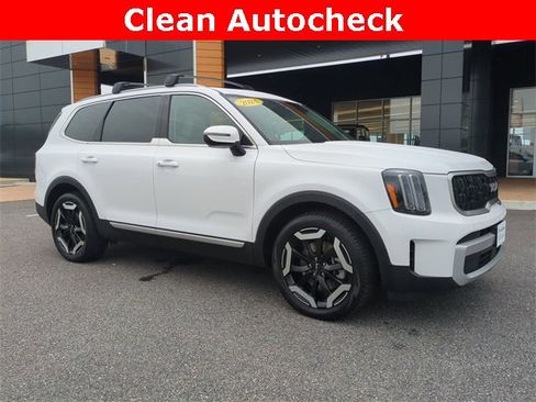 Used 2024 Kia Telluride EX image 2