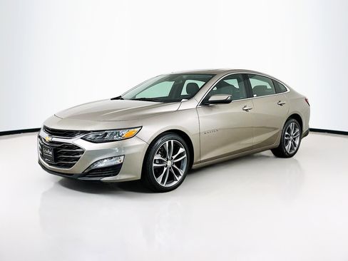 Used 2024 Chevrolet Malibu LT FWD image 3