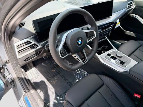 New 2026 BMW 330i Sedan w/ M Sport Package image 26