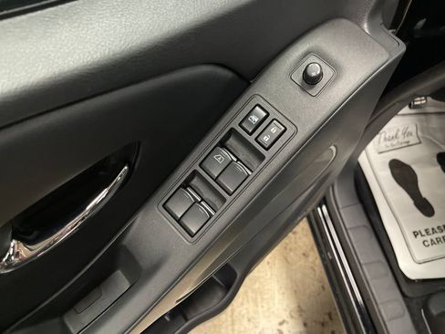 Certified 2025 Nissan Frontier SL AWD/4WD image 20
