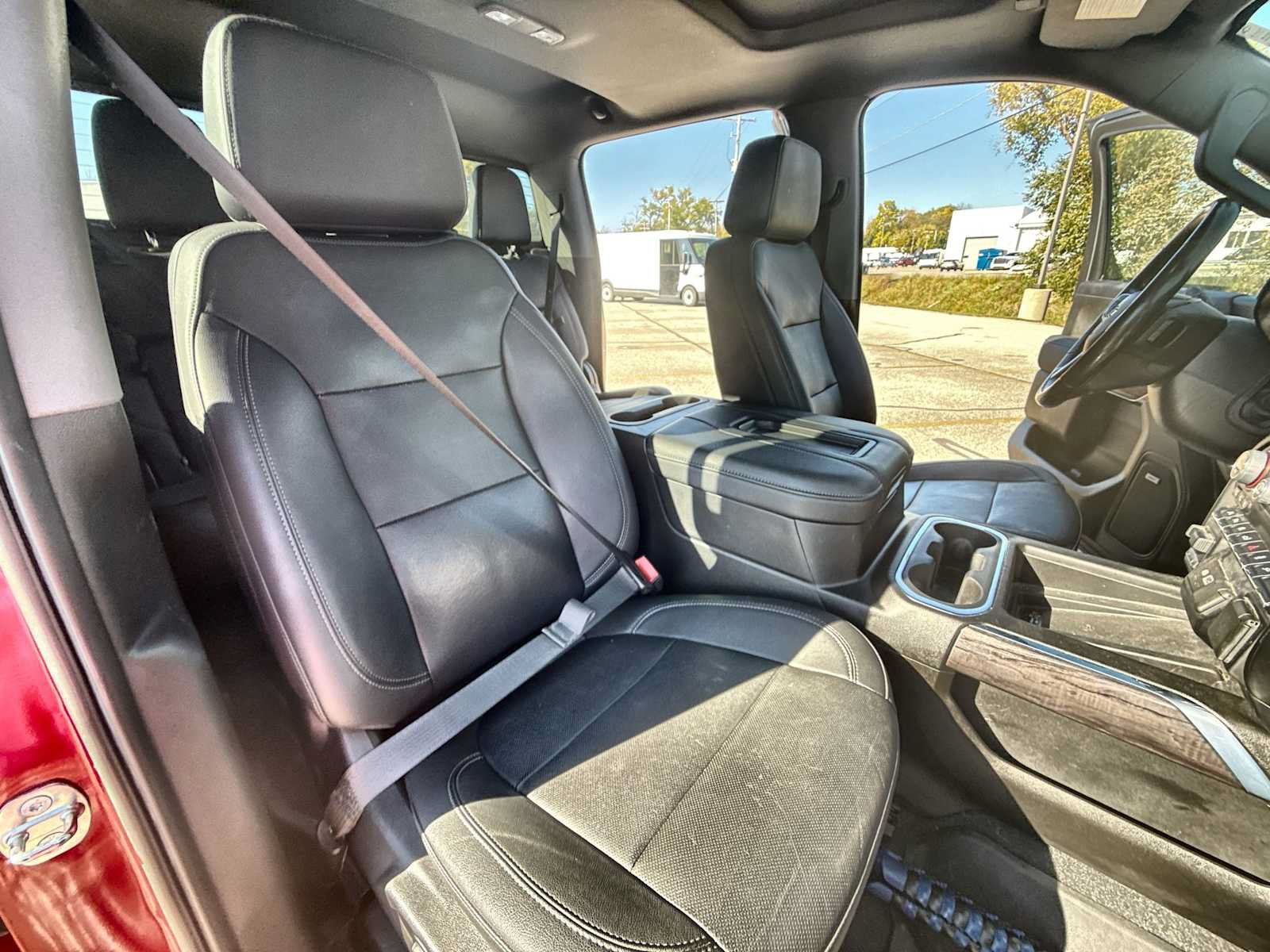 Certified 2022 Chevrolet Silverado 1500 LTZ w/ LTZ Premium Package AWD/4WD image 29