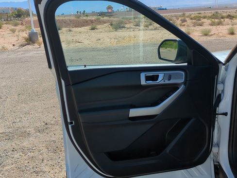 Used 2023 Ford Explorer Timberline w/ Timberline Technology Package AWD/4WD image 11