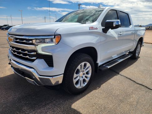 Used 2026 Chevrolet Silverado 1500 LTZ w/ LTZ Premium Package AWD/4WD image 3