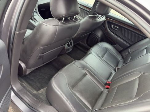 Used 2014 Ford Taurus Limited image 13