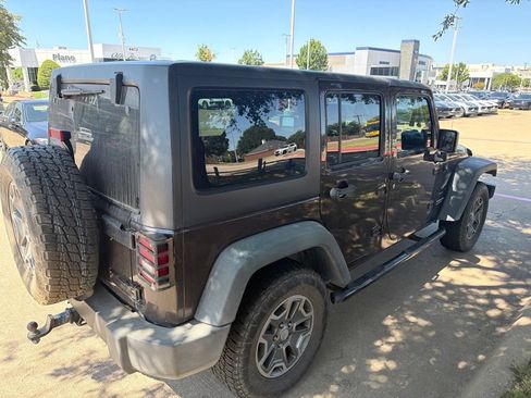 Used 2013 Jeep Wrangler Unlimited Sport w/ Connectivity Group AWD/4WD image 4