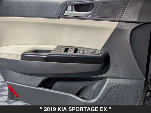 Used 2019 Kia Sportage EX w/ EX Sport Appearance Package AWD/4WD image 11