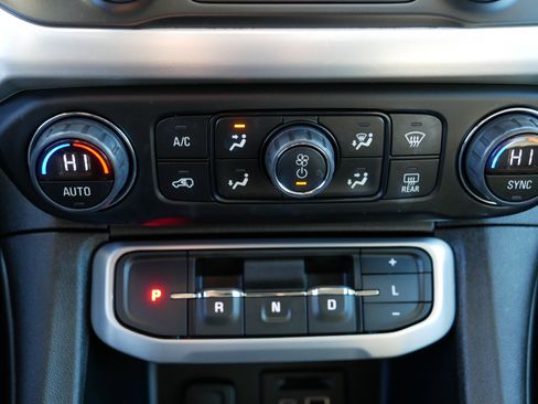 Certified 2023 GMC Acadia SLT w/ Elevation Edition image 23