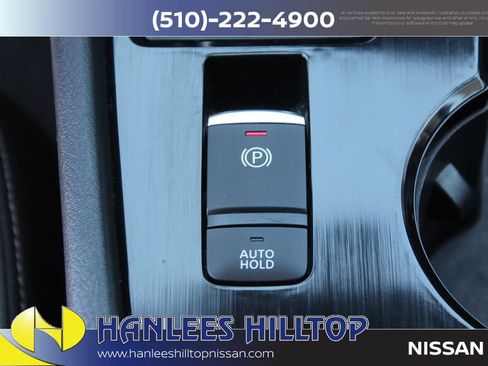 Used 2025 Nissan Rogue SV FWD image 21