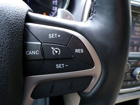 Used 2014 Jeep Grand Cherokee Limited w/ Trailer Tow Group IV AWD/4WD image 32