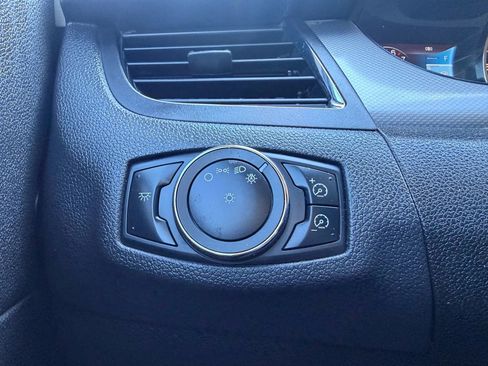 Used 2011 Ford Edge SEL w/ 202A Rapid Spec Order Code image 18