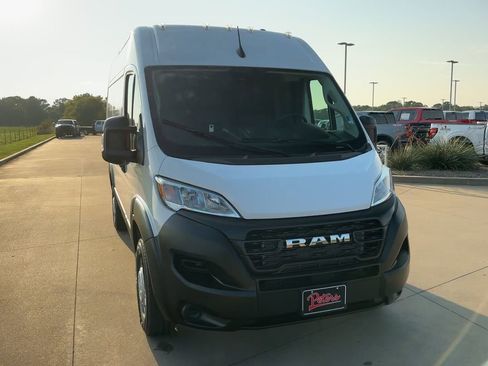 Used 2025 RAM ProMaster 2500 image 2