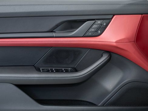 Certified 2023 Porsche Taycan 4S AWD/4WD image 6