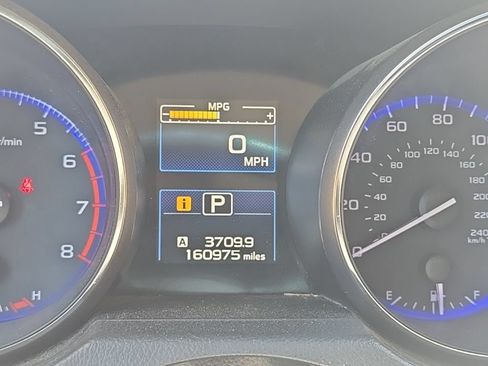 Used 2018 Subaru Outback 2.5i Premium AWD/4WD image 11