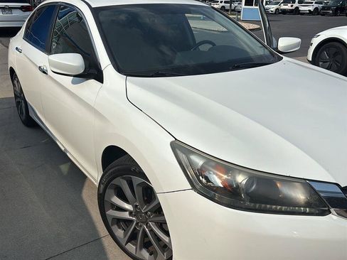 Used 2015 Honda Accord Sport image 2