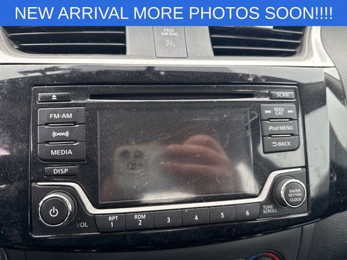 Used 2017 Nissan Sentra SV w/ Style Package image 11