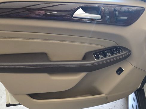 Used 2013 Mercedes-Benz ML 350 4MATIC image 34