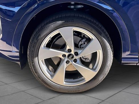 New 2025 Audi Q5 Premium Plus image 11