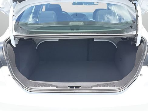 Used 2018 Ford Focus SE FWD image 8