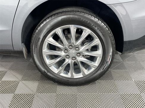 Used 2021 Buick Enclave Essence w/ Sound and Sites Package image 37