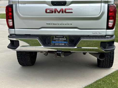 Used 2023 GMC Sierra 3500 SLE w/ SLE Value Package AWD/4WD image 13