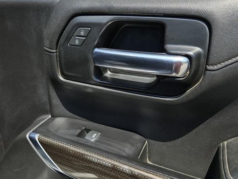 Used 2019 Chevrolet Silverado 1500 LT w/ Texas Edition image 31