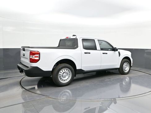 New 2025 Ford Maverick XL w/ Equipment Group 102A image 15