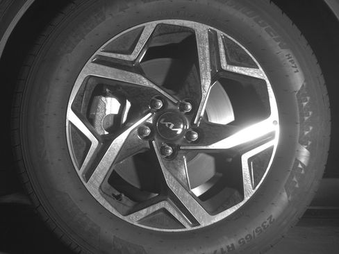 Used 2025 Kia Sportage LX image 12