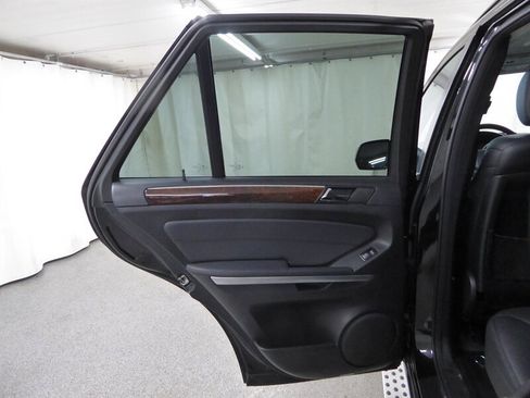 Used 2010 Mercedes-Benz ML 350 4MATIC image 26