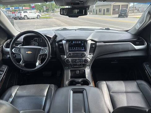 Used 2018 Chevrolet Suburban LT AWD/4WD image 28