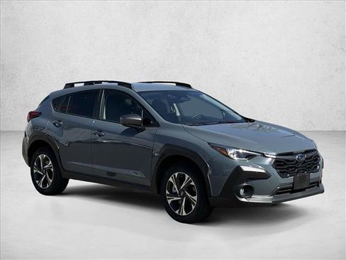 Used 2024 Subaru Crosstrek 2.0i Premium w/ Popular Package #3 image 3