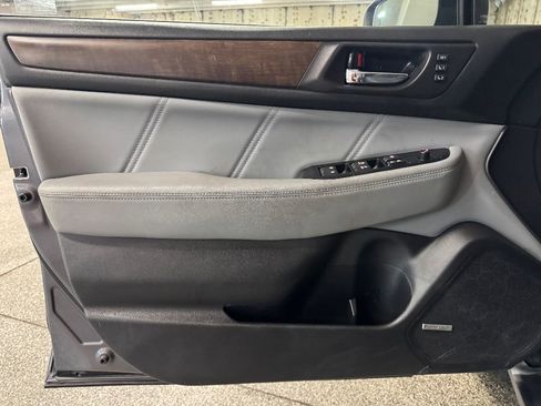 Used 2019 Subaru Outback 2.5i Limited image 15