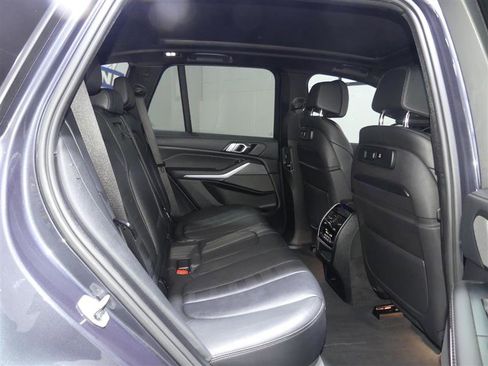 Used 2020 BMW X5 M50i w/ Premium Package image 29