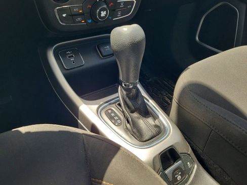 Used 2019 Jeep Compass Sport FWD image 27
