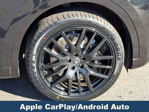 Used 2022 Maserati Levante Modena image 10