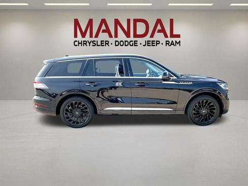 Used 2022 Lincoln Aviator Reserve w/ Equipment Group 201A AWD/4WD image 4