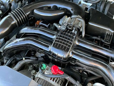 Used 2014 Subaru Crosstrek 2.0i Limited w/ Popular Package #2 image 32