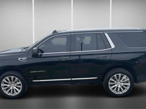 Used 2023 GMC Yukon Denali AWD/4WD image 11