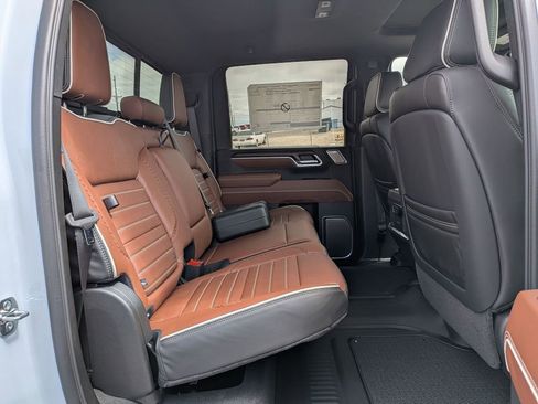 New 2026 GMC Sierra 3500 Denali Ultimate w/ LPO, Black Badging Package AWD/4WD image 23