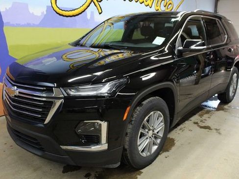Used 2023 Chevrolet Traverse LT w/ LPO, Floor Liner Package AWD/4WD image 8