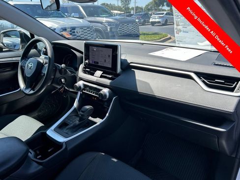 Used 2023 Toyota RAV4 LE AWD/4WD image 21