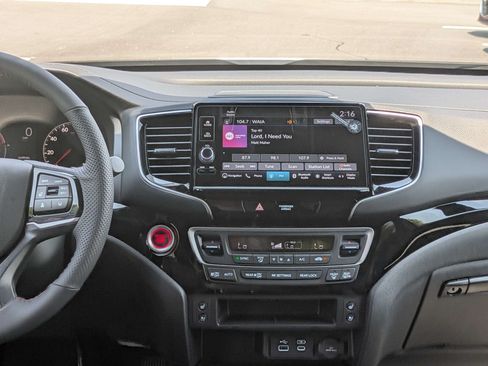 New 2026 Honda Ridgeline Black Edition image 24