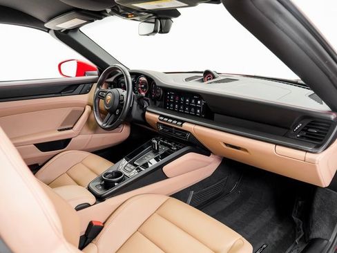 Certified 2022 Porsche 911 Carrera GTS image 27
