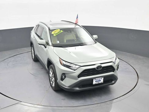 Used 2022 Toyota RAV4 XLE Premium AWD/4WD image 28