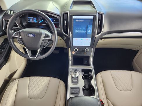 Used 2023 Ford Edge Titanium image 15