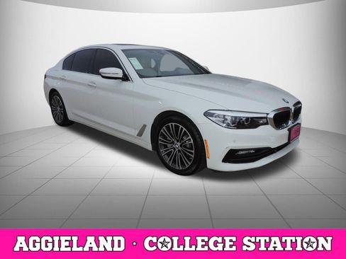 Used 2018 BMW 530i w/ Premium Package image 3