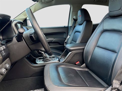 Used 2022 GMC Canyon AT4 w/ Trailering Package image 19