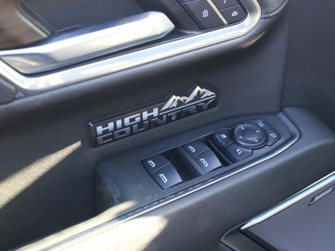 Used 2024 Chevrolet Silverado 1500 High Country w/ High Country Premium Package image 14