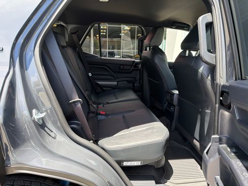 Used 2026 Toyota 4Runner TRD Off-Road Premium AWD/4WD image 15