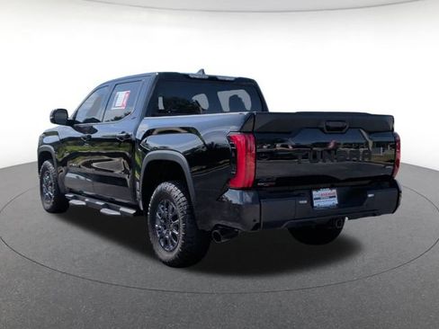 Used 2025 Toyota Tundra SR5 w/ SR5 Convenience Package AWD/4WD image 4